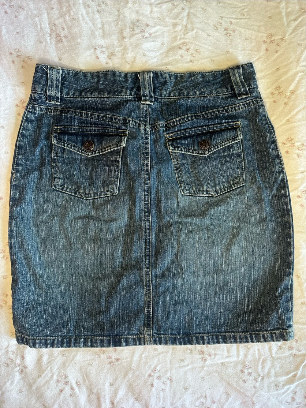 Old Navy Blue Denim Mini Skirt with Front Pocket Flap - Picture 3 of 3
